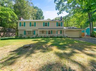 2046 Burning Tree Ln, Youngstown, OH 44505