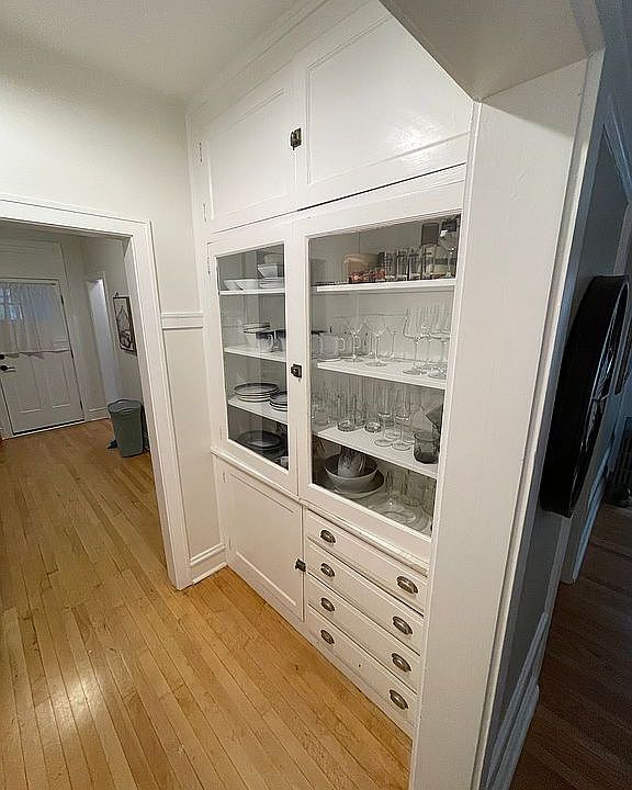 1st image of 1522 W Thorndale Ave #1E