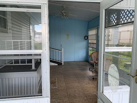 4th image of 162 Juniper Dr W