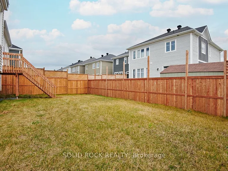 20 Pacing Walk — Photo 28
