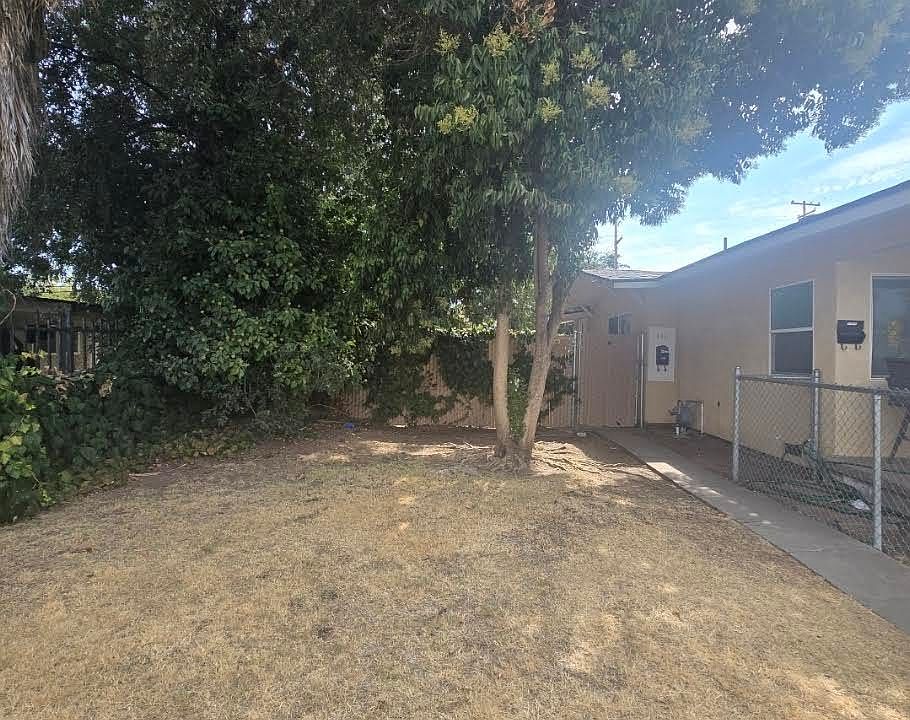 1st image of 310 N Clark St #310