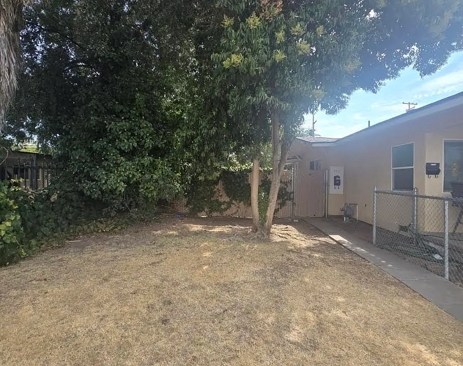 310 N Clark St #310