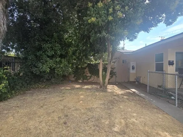 310 N Clark St #310, Fresno, CA 93701