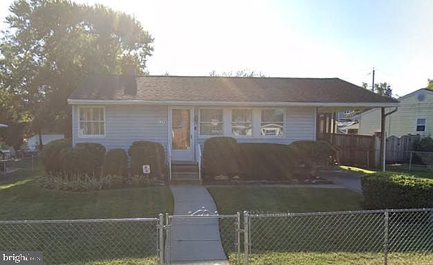 1st image of 1719 Leisure Ln