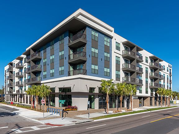 2nd image of 6006 N Florida Ave #1218