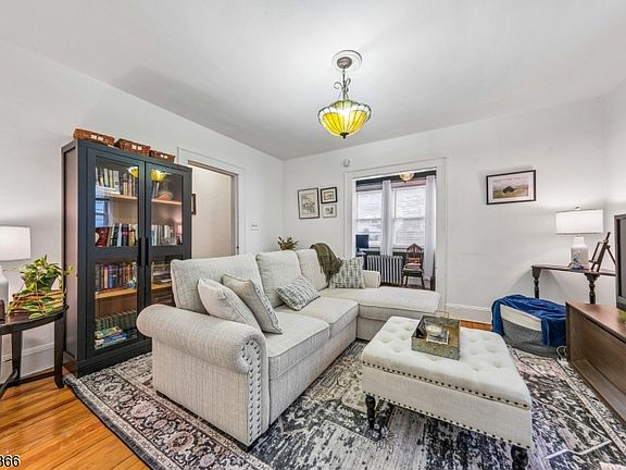 5th image of 99 Ralph St #2