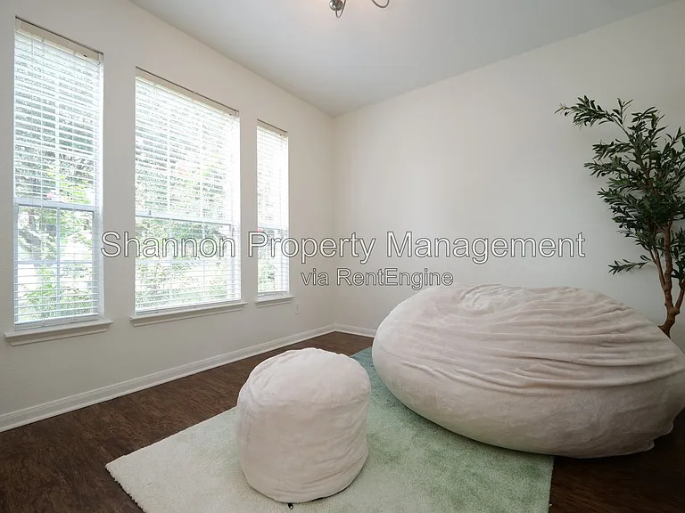 1203 Lavender Shade Ct — Photo 4