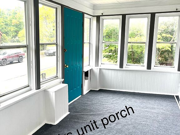 2nd image of 325 Para Ave #1