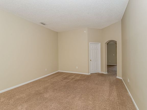3rd image of 2627 Creek Ridge Dr