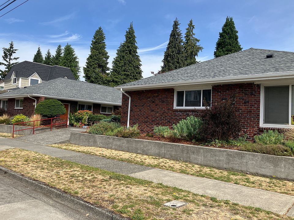 1st image of 3909 N 34th St #6