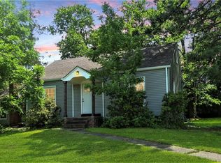 7685 Saratoga Rd, Middleburg Heights, OH 44130