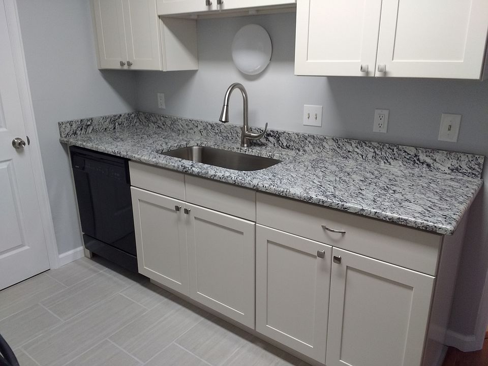 Newly Renovated Kitchen
