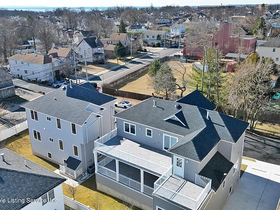 4th image of 279 Nashville St