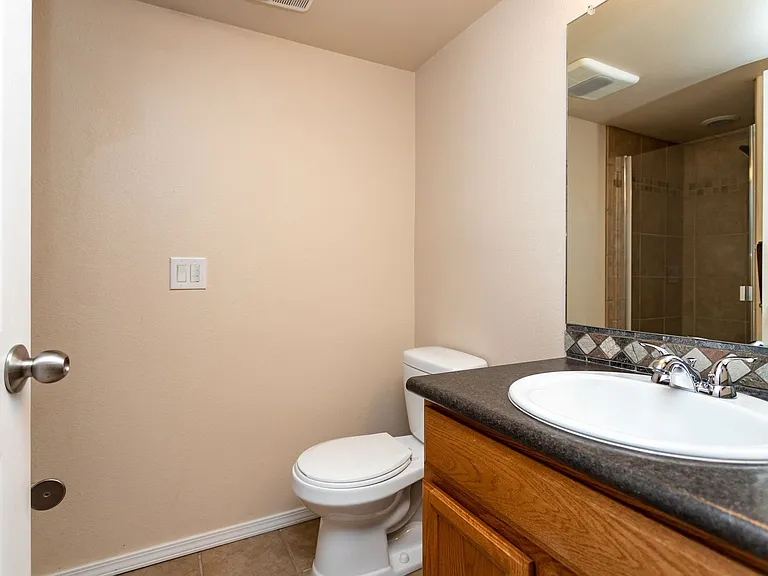 5712 Stable Ct — Photo 43