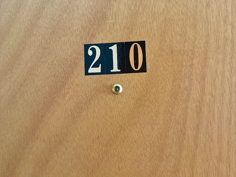 123 N Central Ave #210 — Photo 2