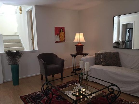 5th image of 8120 Greystone East Cir