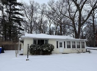 18 Lawton St, Springfield, MA 01109