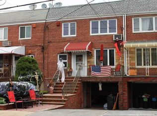 61-23 69th Ln, Middle Village, NY 11379
