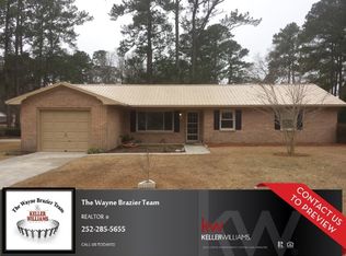 2401 Steeple Chase Dr, Trent Woods, NC 28562