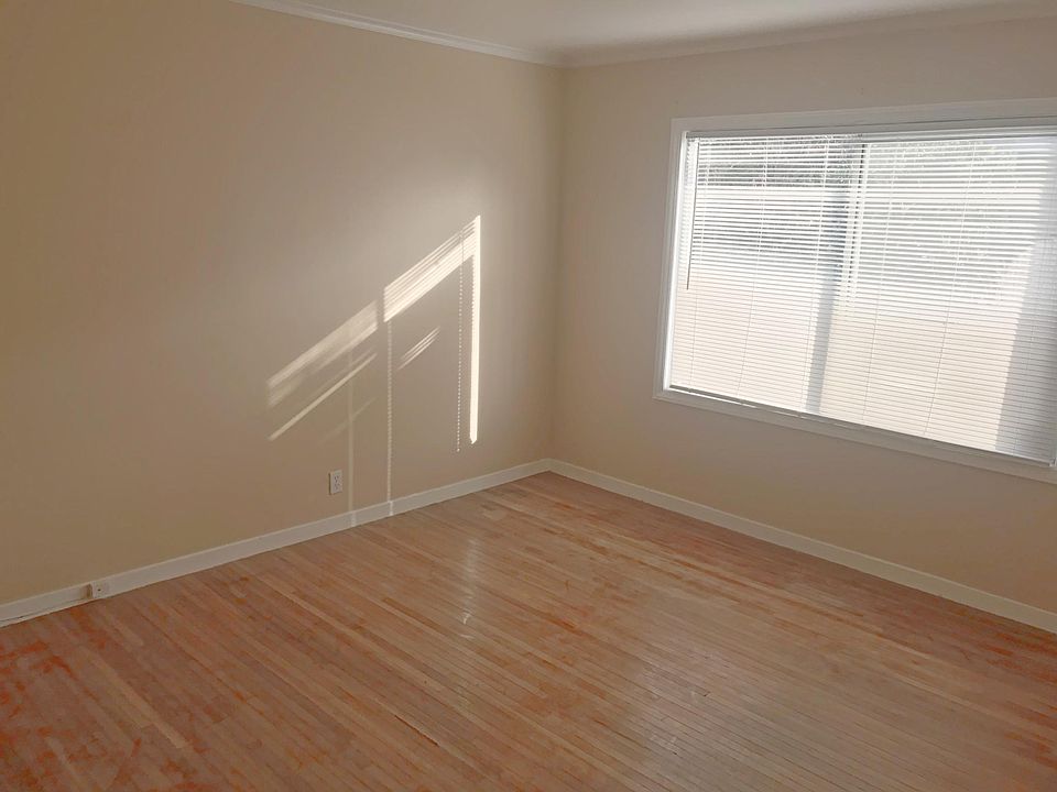 1st image of 271 Saint Charles Ave