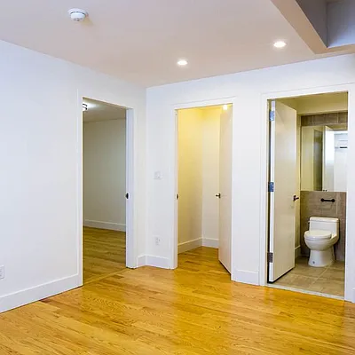 Rented by Nooklyn NYC LLC | media 65