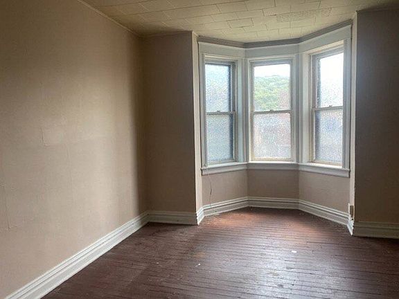2nd image of 169 7th Ave #2F