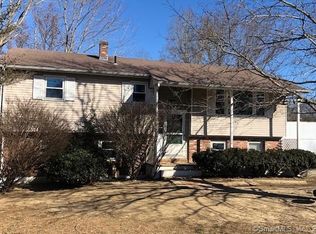 12 Lafayette Ave, Moosup, CT 06354