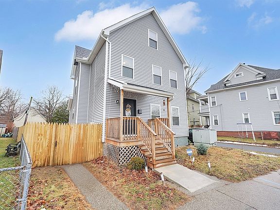 2nd image of 276 Dickinson St