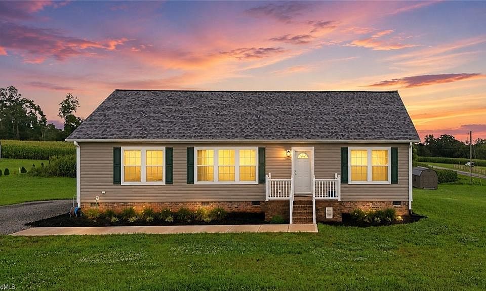 1st image of 1046 Herberts Dr