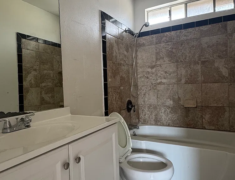 16118 S Ainsworth St #2 — Photo 2