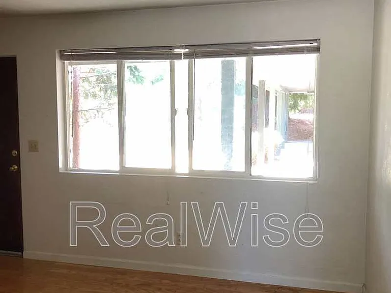 801 Ashland St #3 — Photo 2