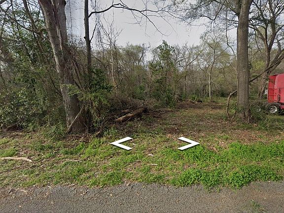 3rd image of 809 W Hamlett St
