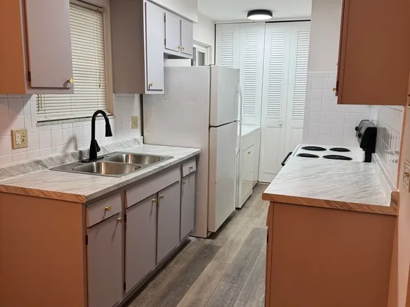 Midway Colonial Village, 565 West Ave APT 10, Tallmadge, OH 44278