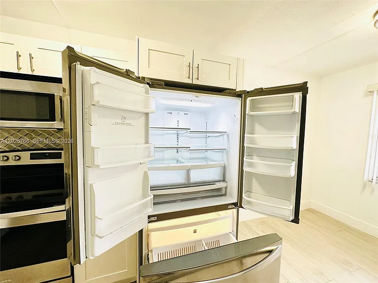 850 SW 133rd Ter #105B — Photo 5