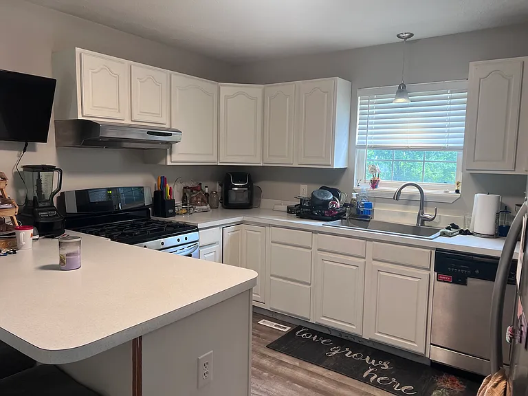 833 Sherwood Dr — Photo 14
