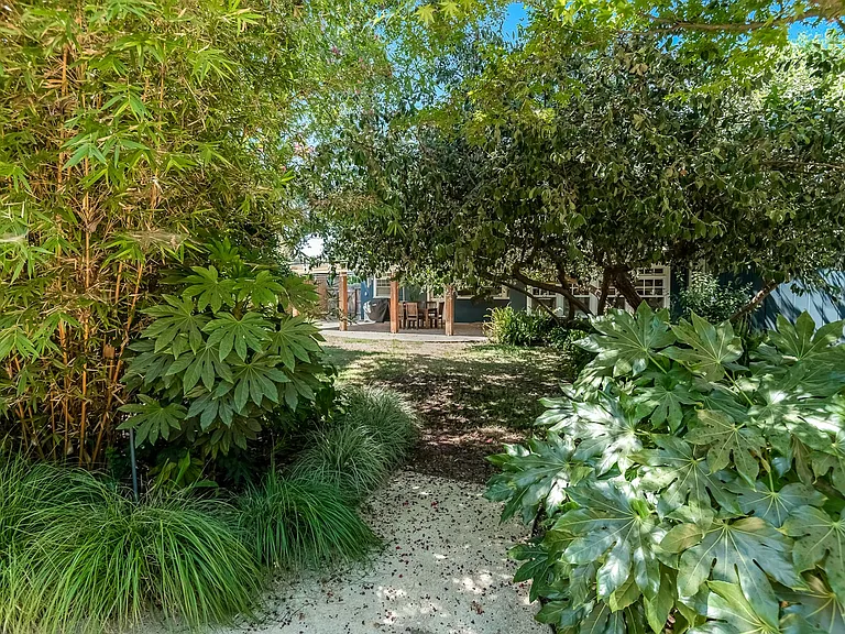 1531 W Laurel Ave — Photo 56