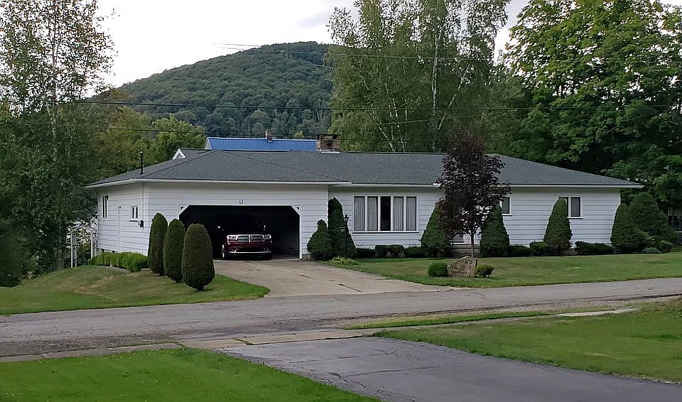 1st image of 107 Van Ettan Ave