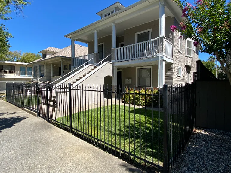 2215 P St — Photo 22