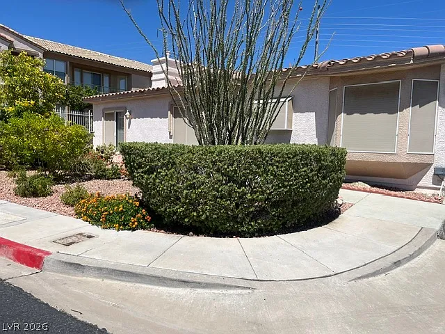 2 bed, 2.0 bath, 1282 sqft, $1,750 — Photo 2