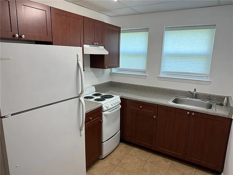 412 Hickory Walk — Photo 21