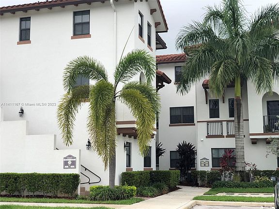 3rd image of 10600 NW 88th St #1-203