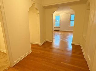 7734 Austin St APT 3E, Forest Hills, NY 11375