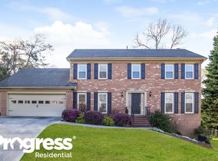 910 Camden Hill Ct, Lawrenceville, GA