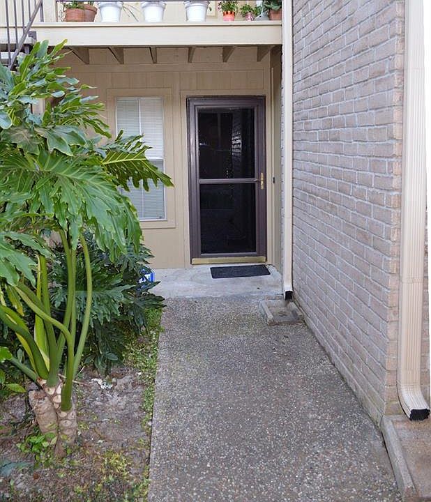 1st image of 700 Thicket Ln APT 909