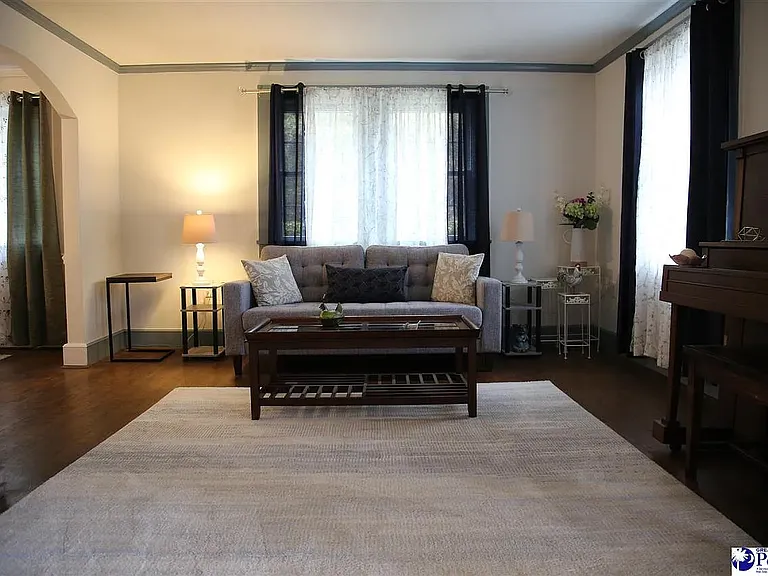 928 W Lydia Hwy — Photo 3