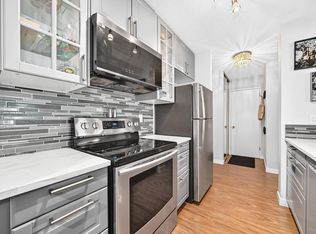 9835 113th St NW #407, Edmonton, AB T5K1N4