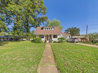 2203 Barron Rd, Poplar Bluff, MO 63901