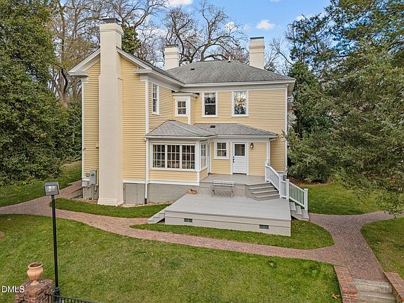 4th image of 400 Ransom St