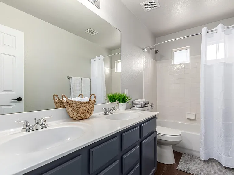 9752 E Irwin Ave — Photo 16
