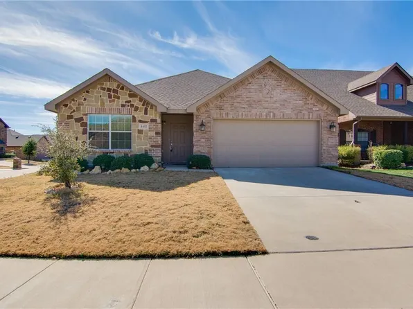 1432 Ocotillo Ln, Fort Worth, TX 76177
